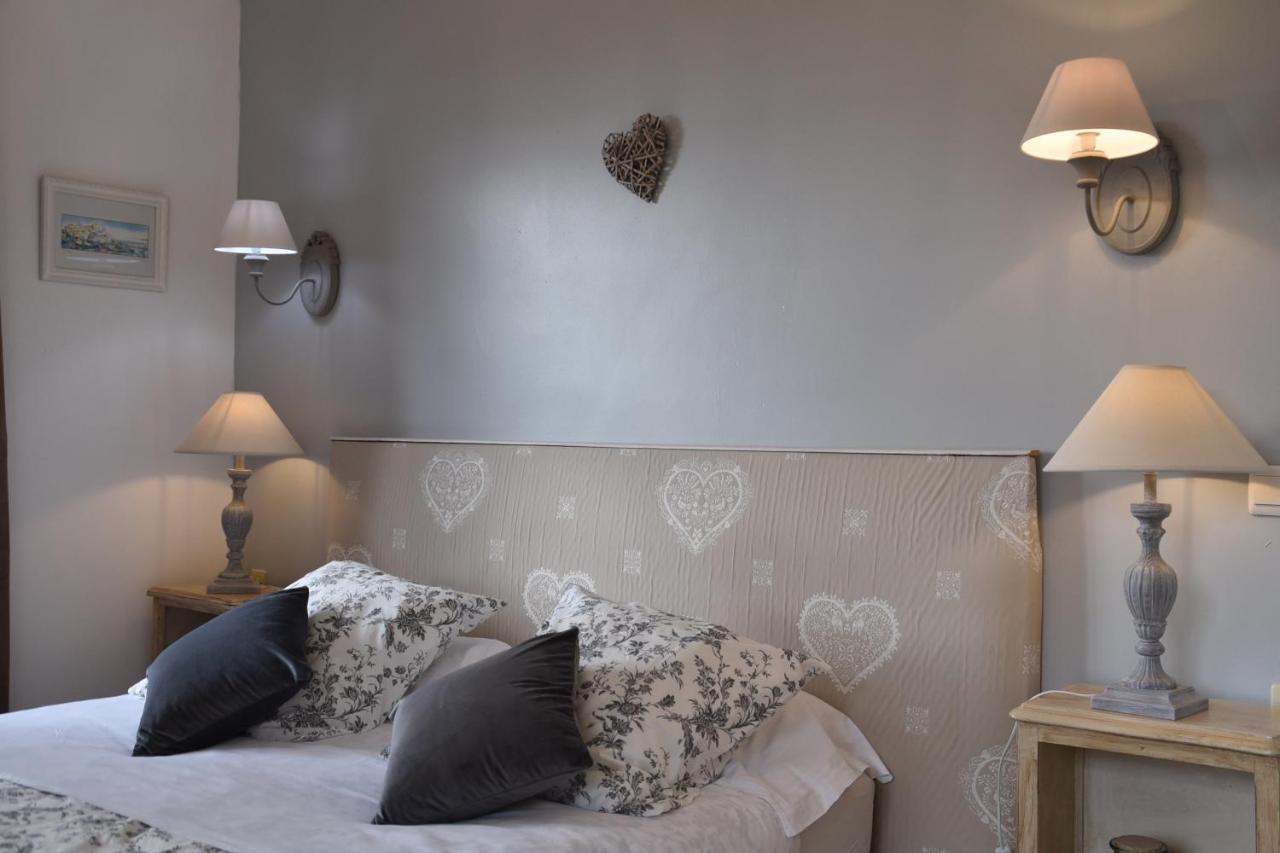 Le Mazet De Tourrettes Bed and Breakfast Εξωτερικό φωτογραφία